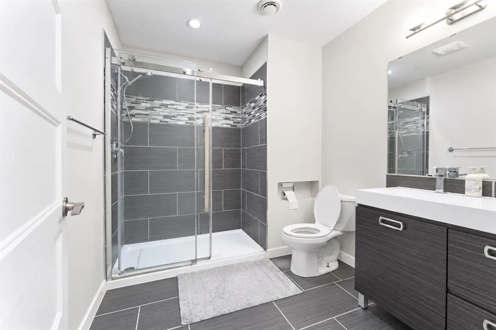 51 Chapalina Terrace SE