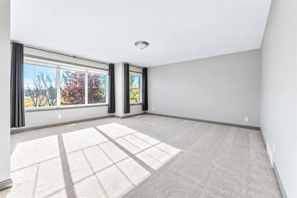51 Chapalina Terrace SE