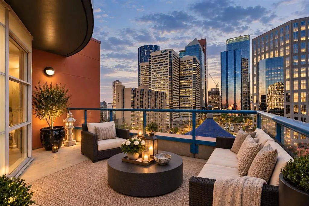 205 Riverfront Avenue SW #1005