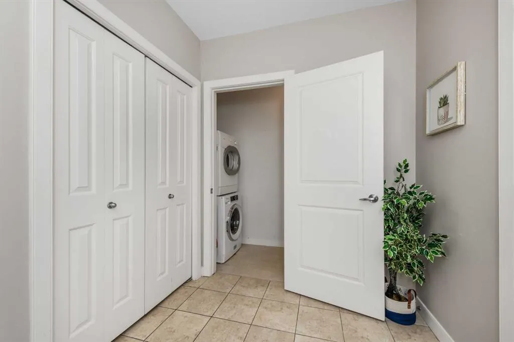 328 21 Avenue SW #310