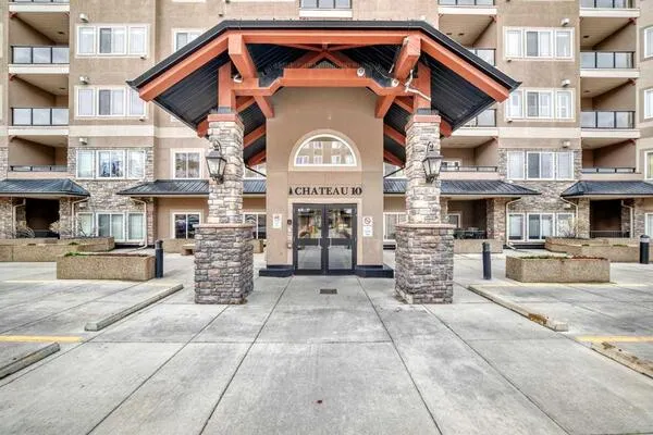 10 Discovery Ridge Close SW #437