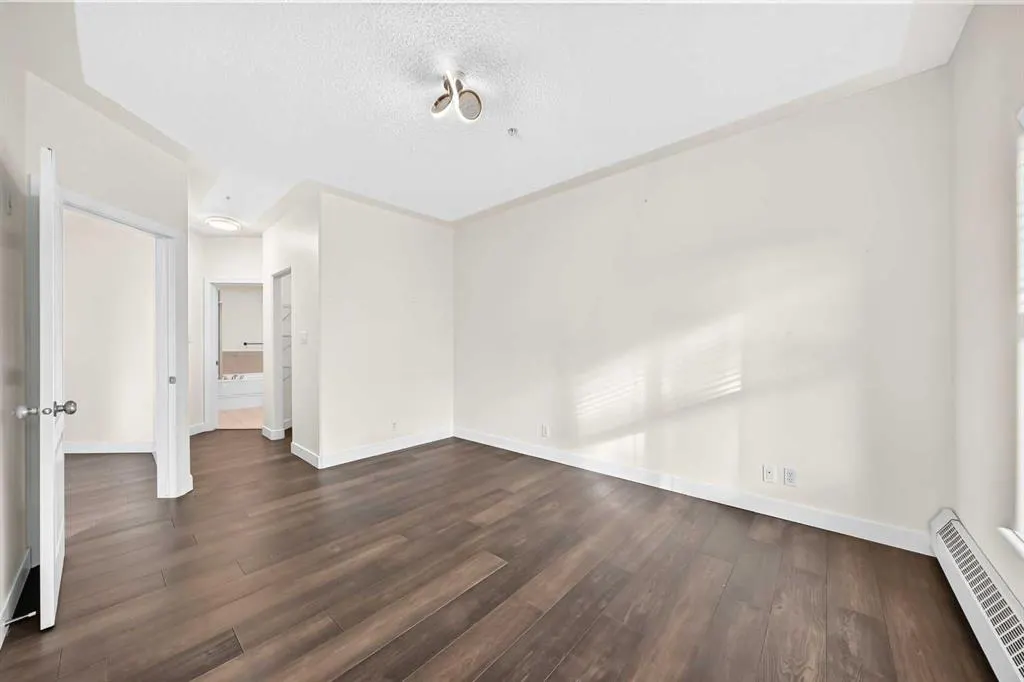 10 Discovery Ridge Close SW #437