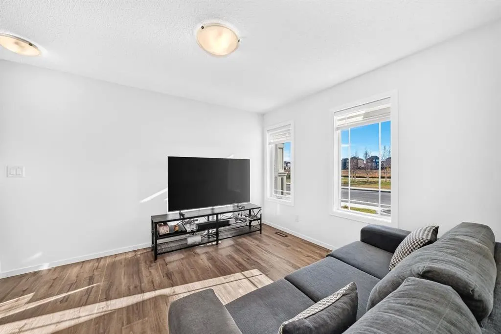 154 Yorkville Road SW