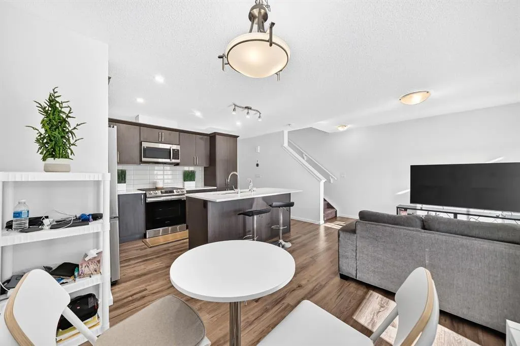 154 Yorkville Road SW