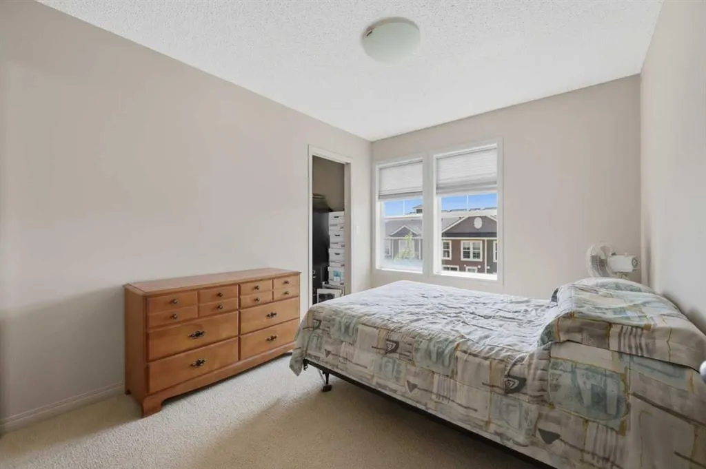 18 Auburn Bay Common SE