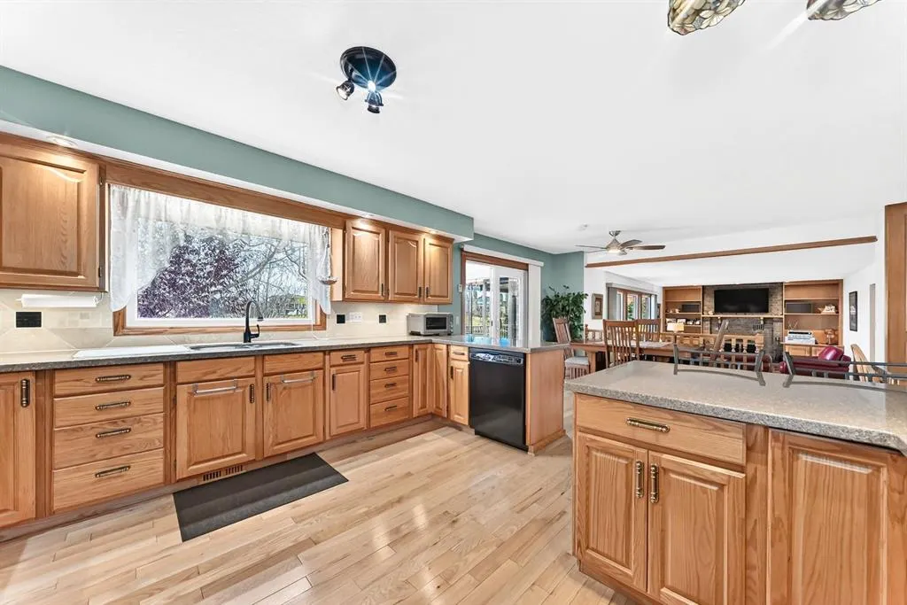 34 Tucker Road SE
