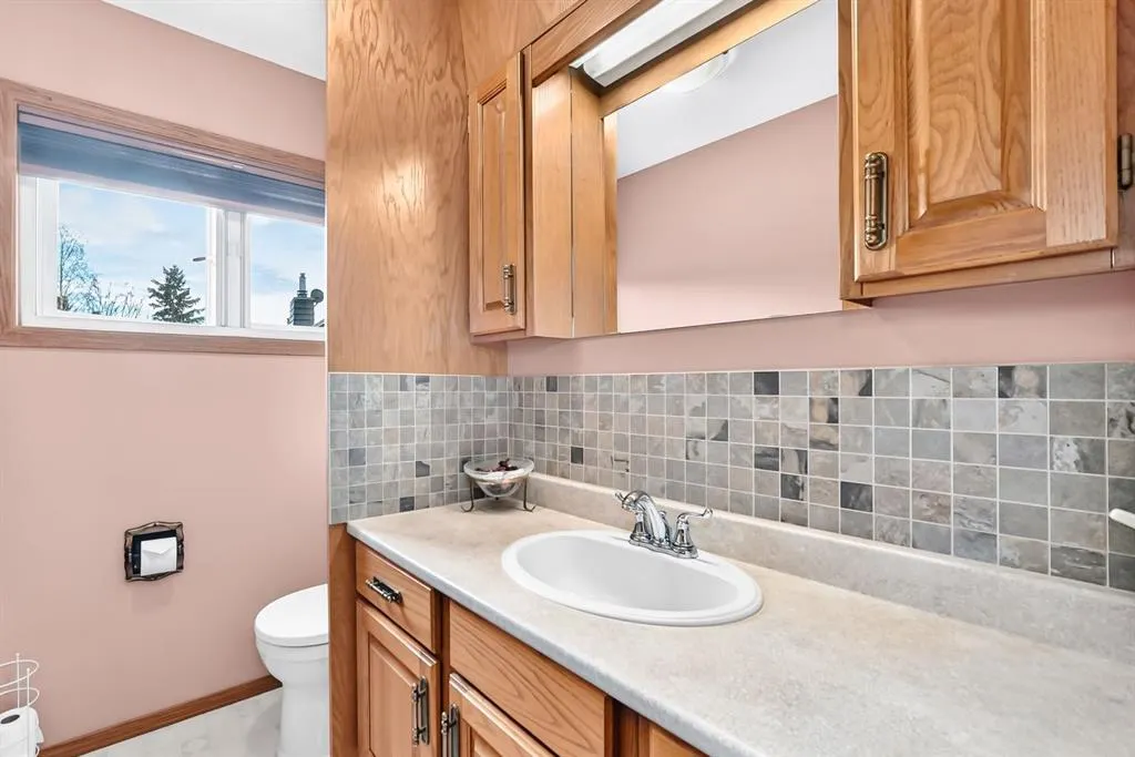 34 Tucker Road SE