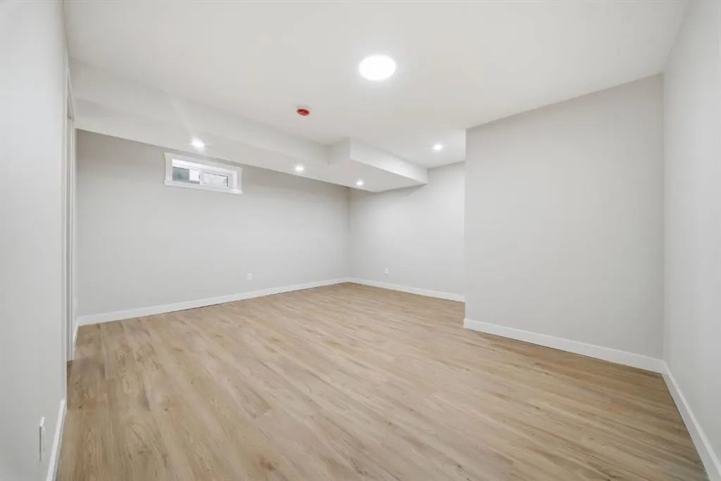 36 Taradale Close NE
