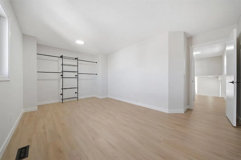 36 Taradale Close NE