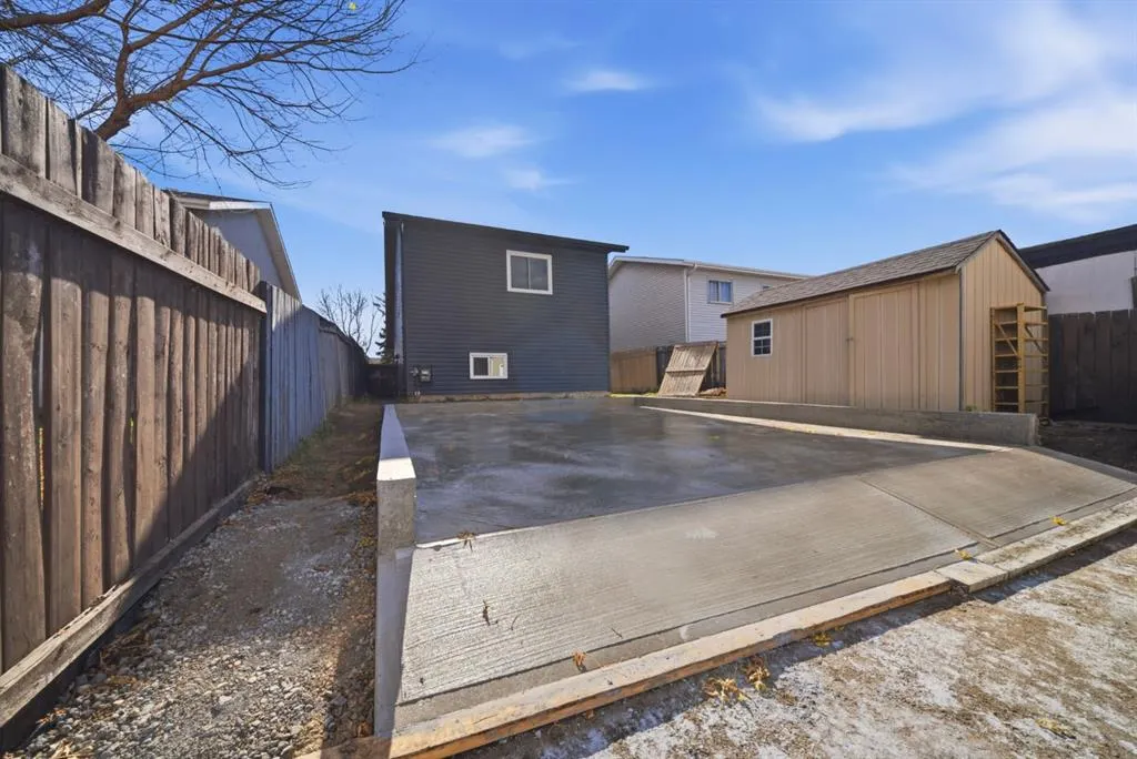 36 Taradale Close NE