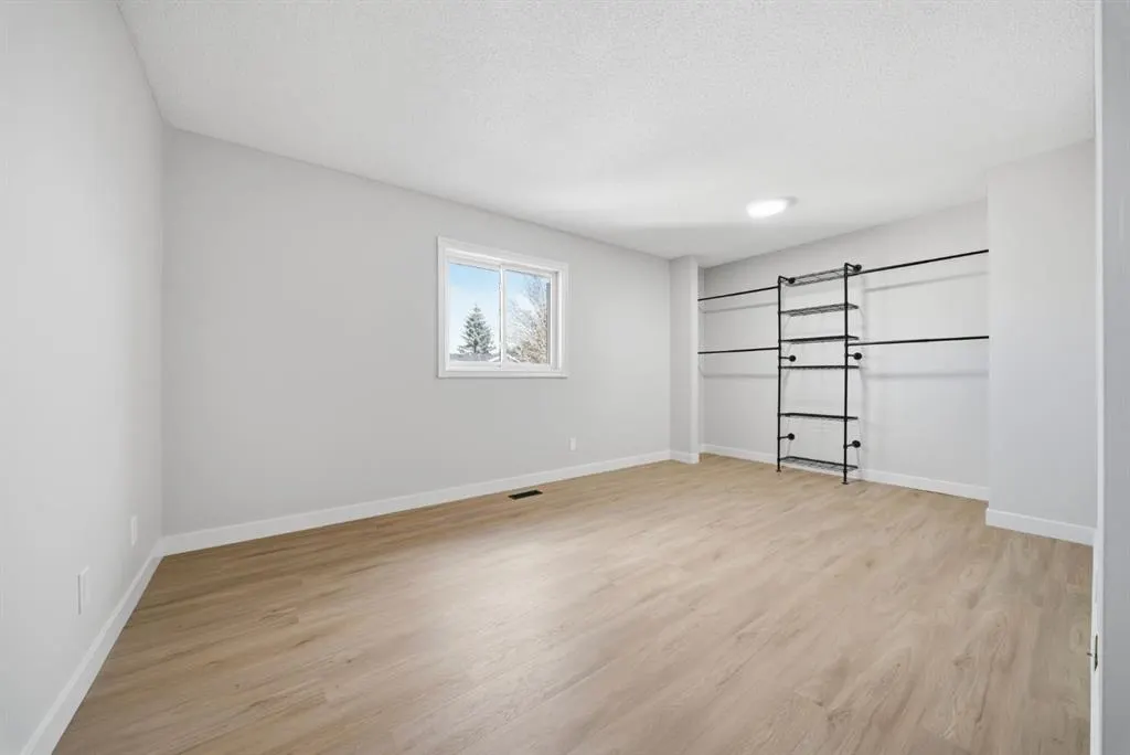 36 Taradale Close NE