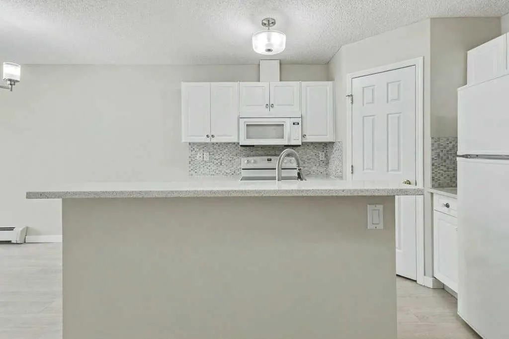 270 Shawville Way SE #408