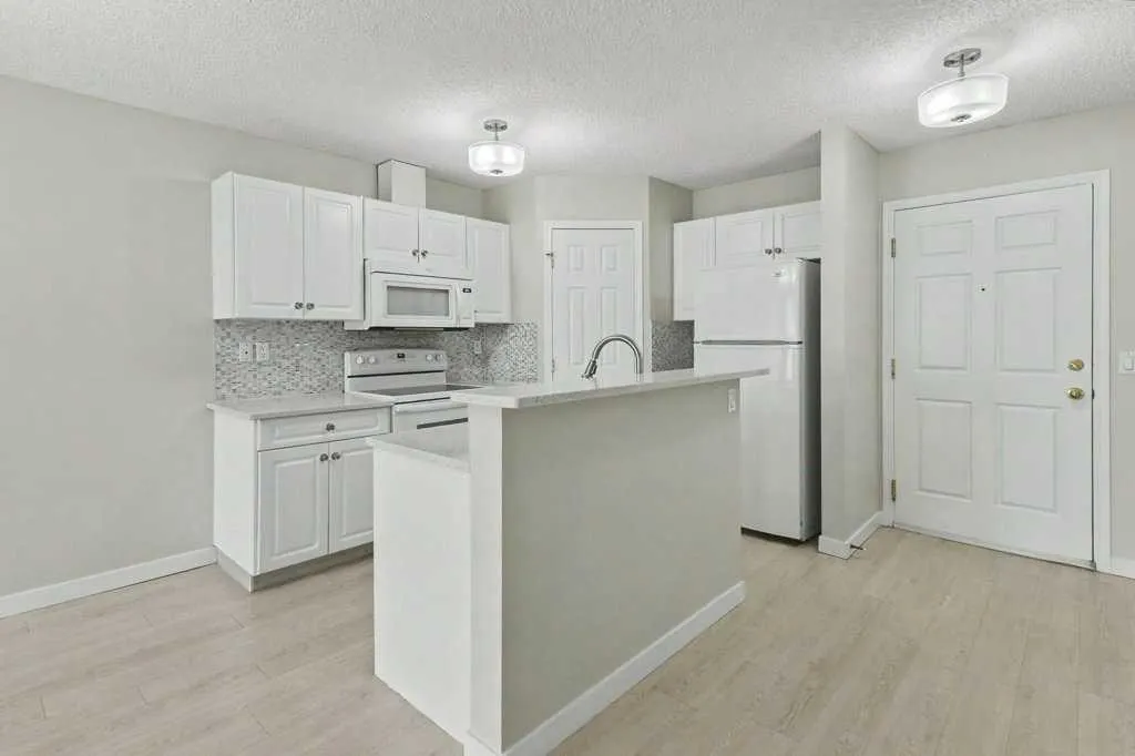270 Shawville Way SE #408
