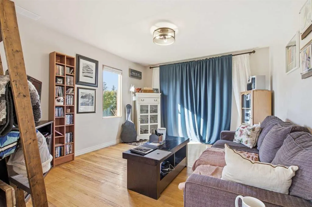 148 Crescent Road