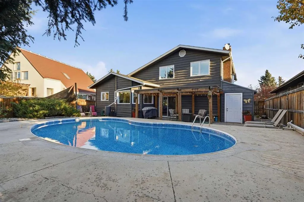 181 Woodbend Way