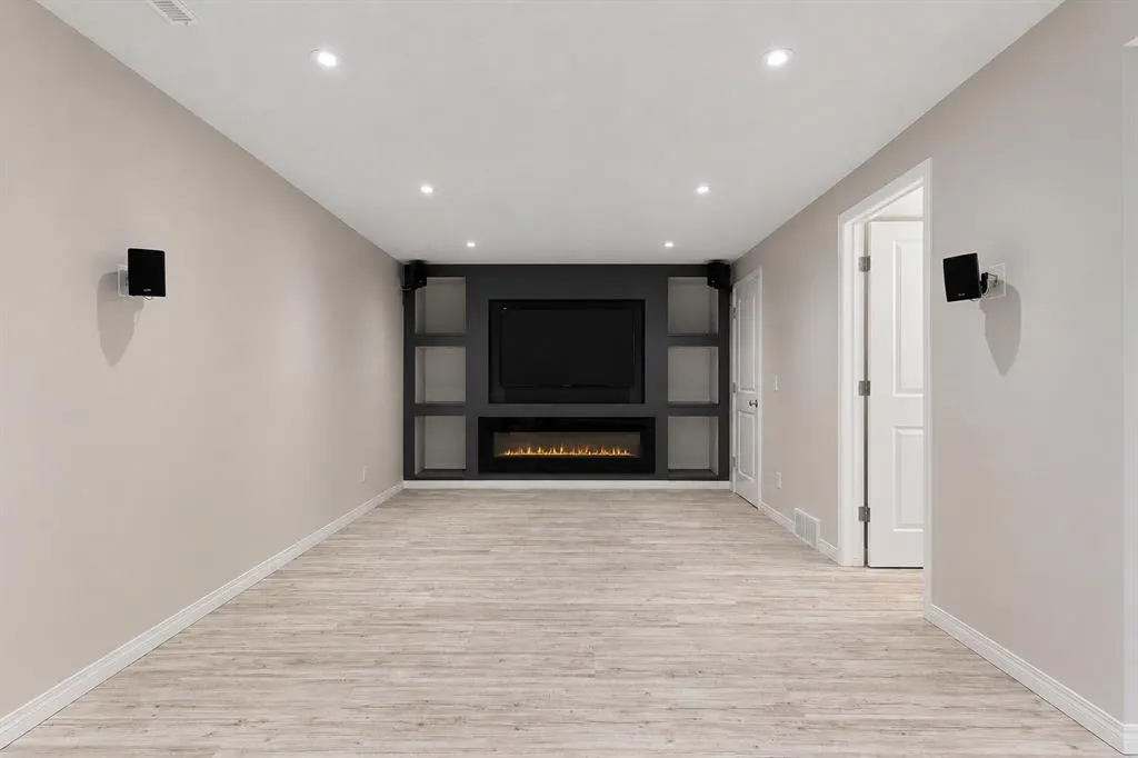 16 Fireside Way