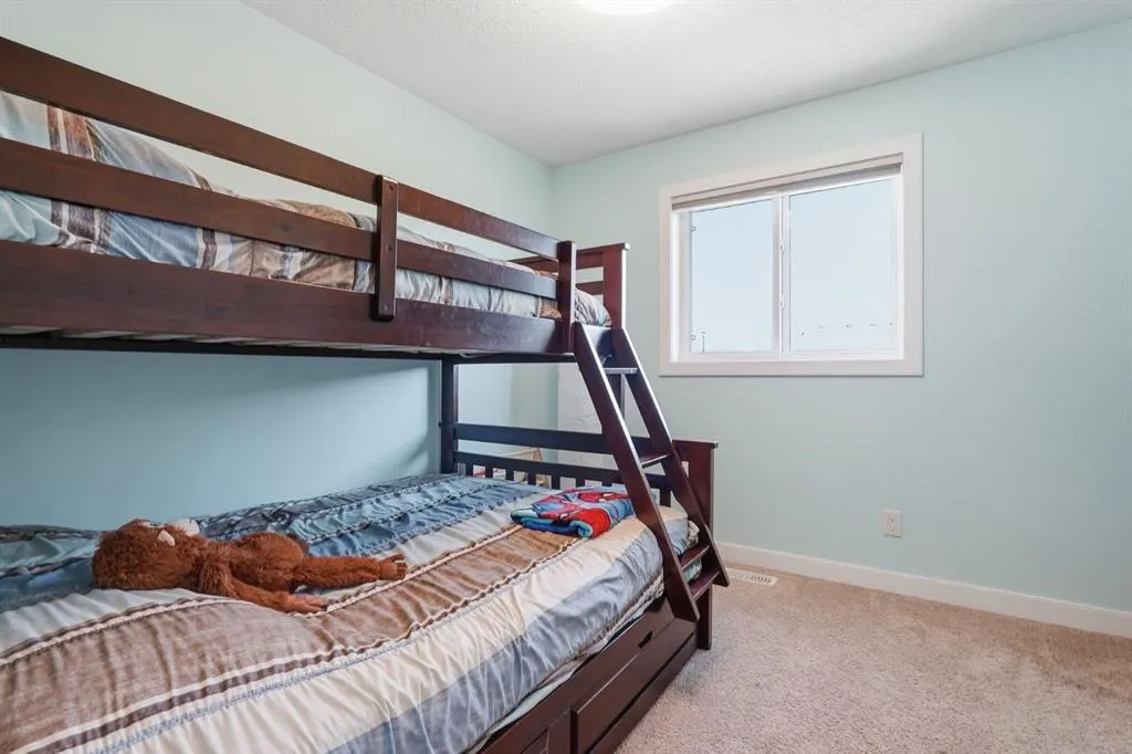 102 Clydesdale Way