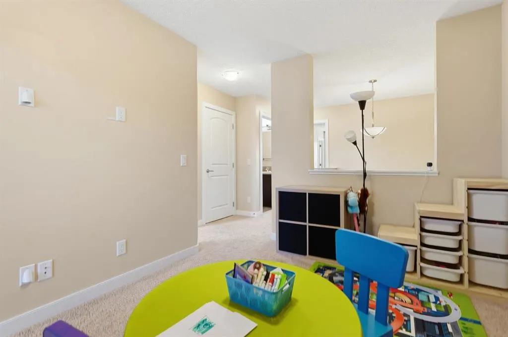 102 Clydesdale Way