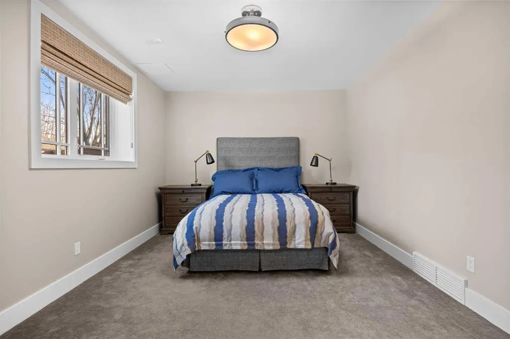 11 Mckendrick Point