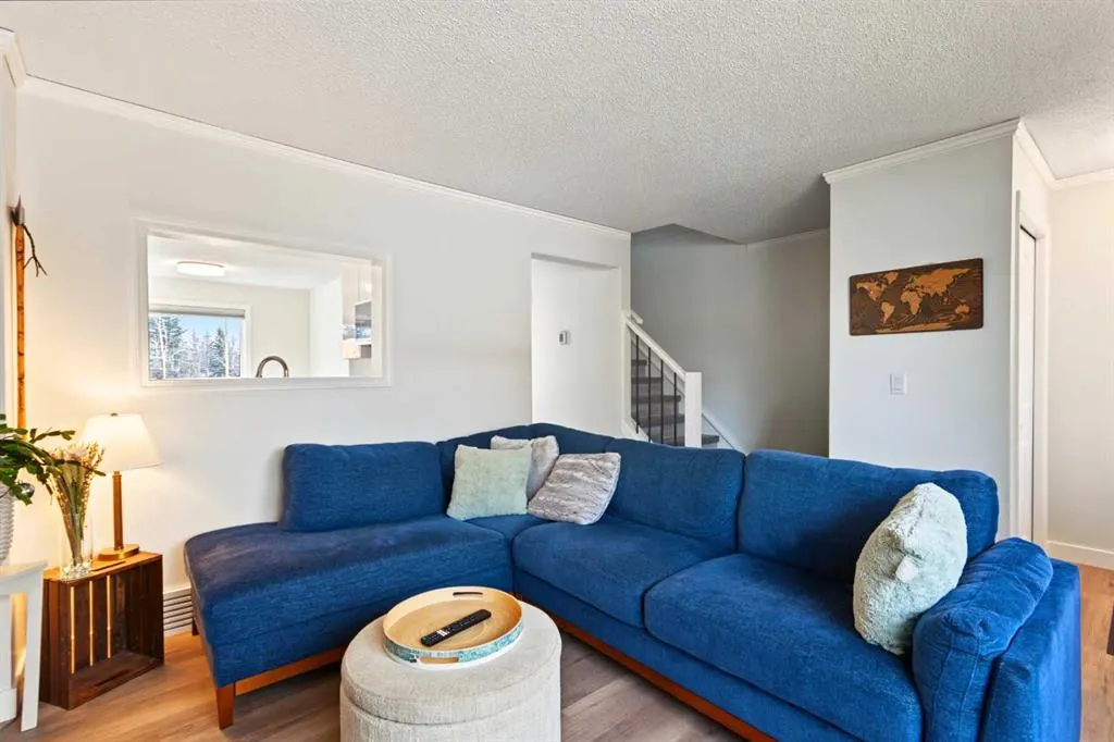 132 Shawmeadows Road SW