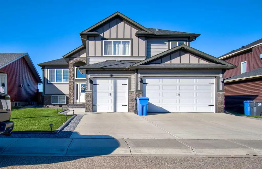 685 West Highland Crescent