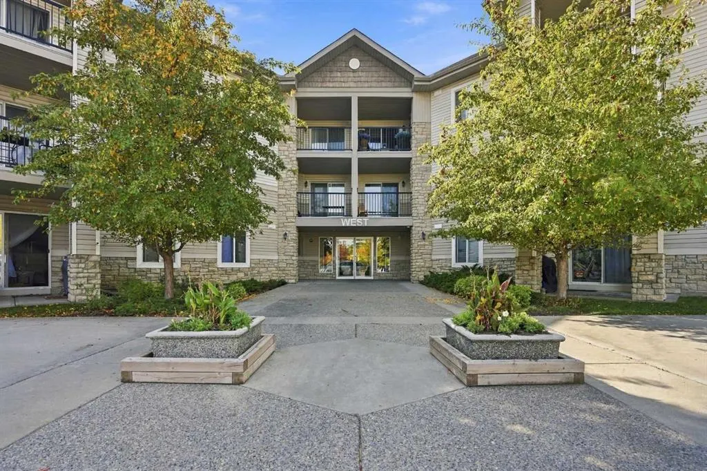 2395 Eversyde Avenue SW #1202