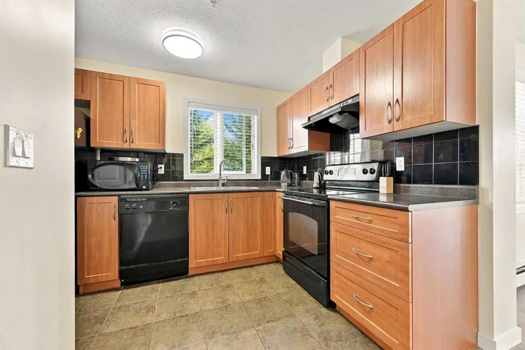2395 Eversyde Avenue SW #1202
