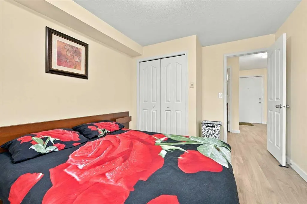 2395 Eversyde Avenue SW #1202