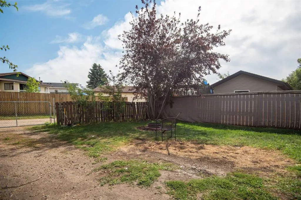 168 Eastman Crescent