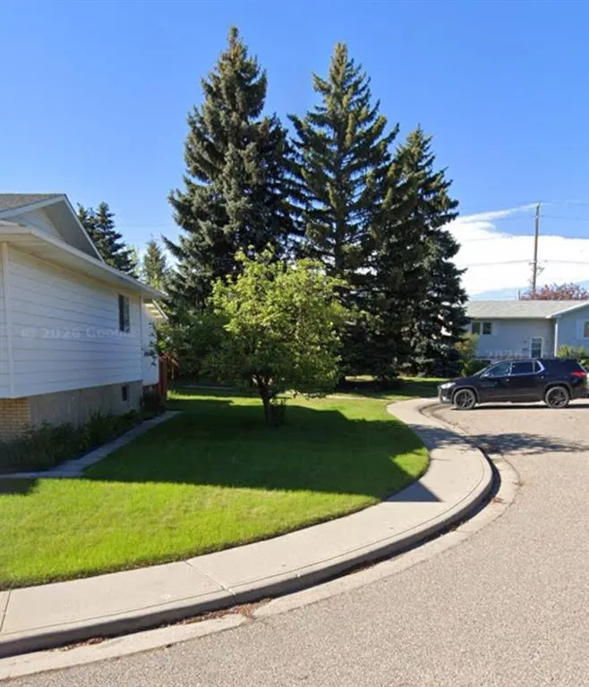 11407 Southdale Close SW