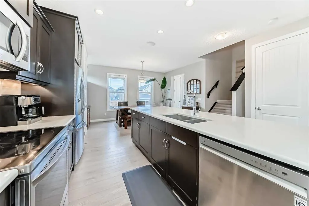 403 River Heights Crescent