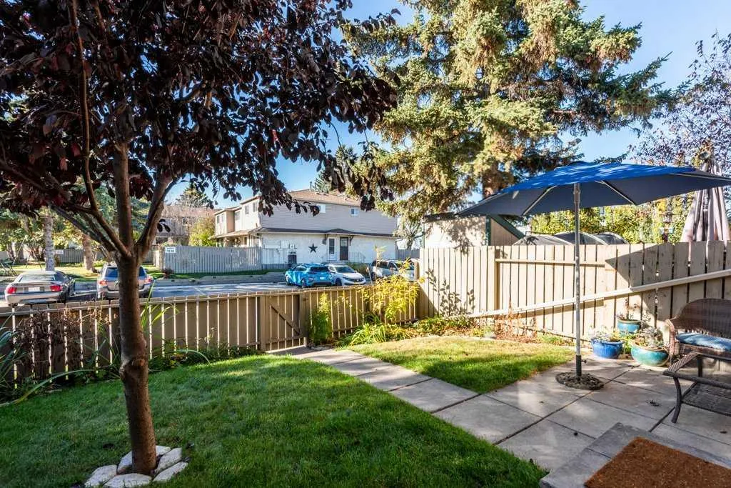203 Lynnview Road SE #8N