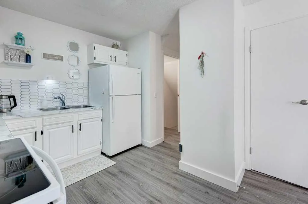 203 Lynnview Road SE #8N