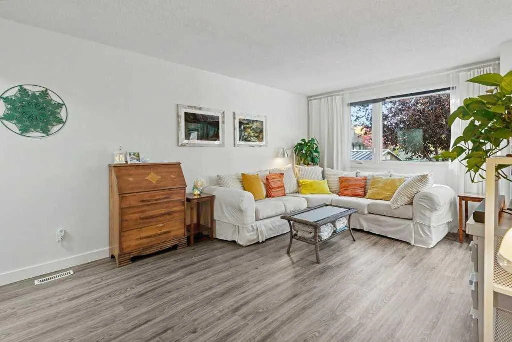 203 Lynnview Road SE #8N
