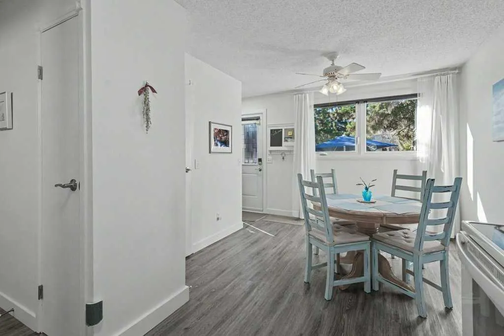 203 Lynnview Road SE #8N