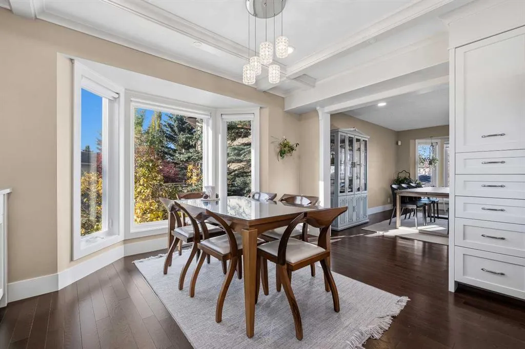 220 Hawkview Manor Circle NW