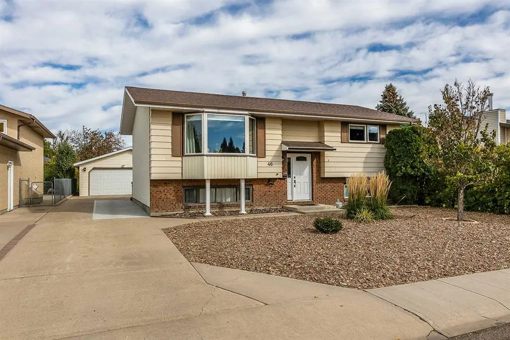 46 Ross Haven Place SE