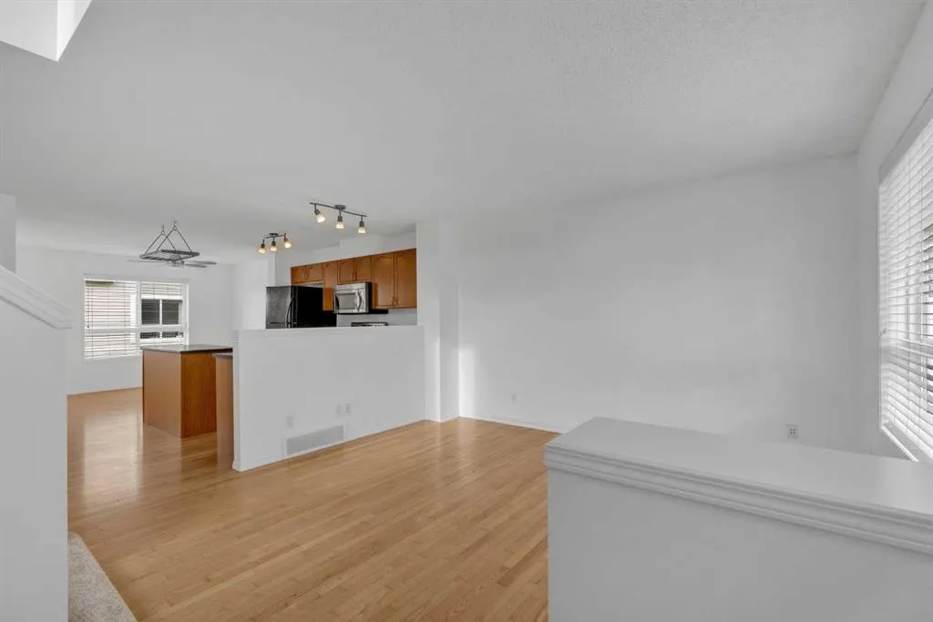 60 Tuscany Court NW
