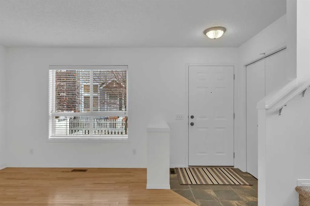 60 Tuscany Court NW