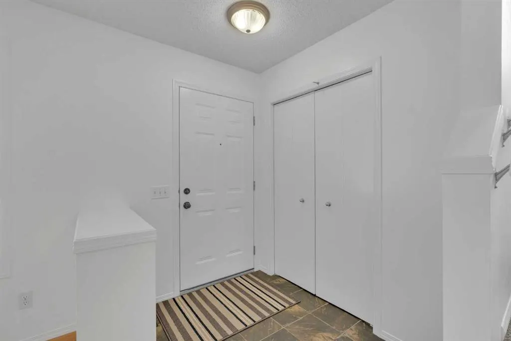 60 Tuscany Court NW