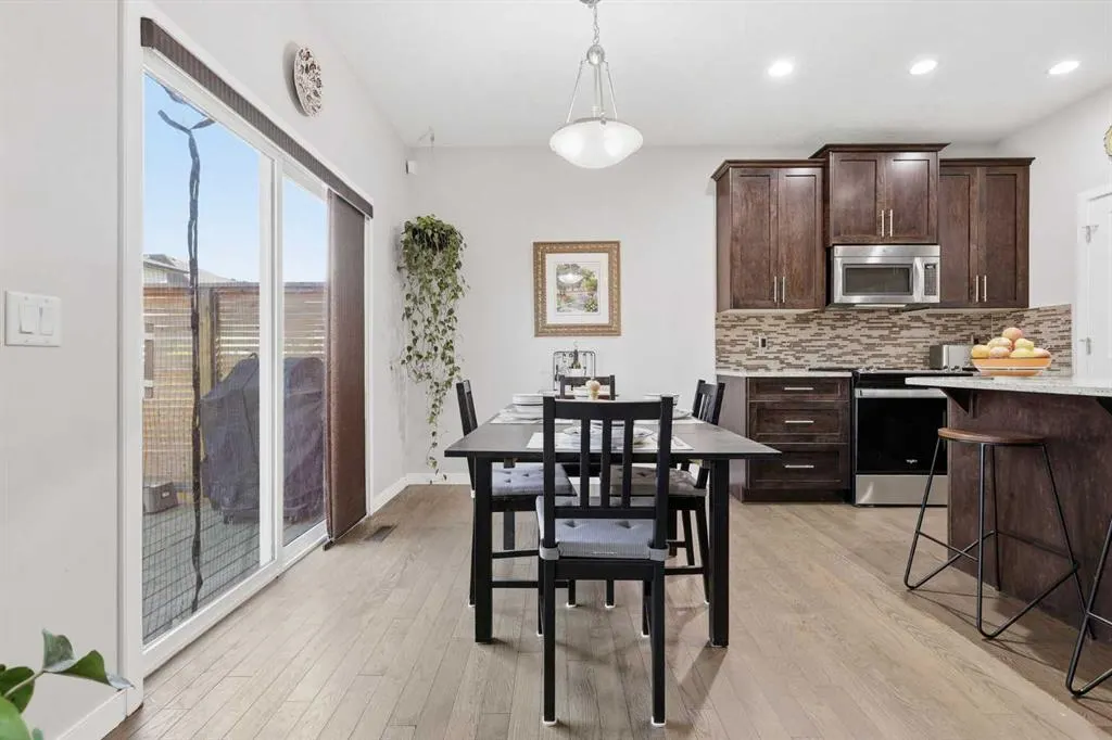 252 Walden Heights SE