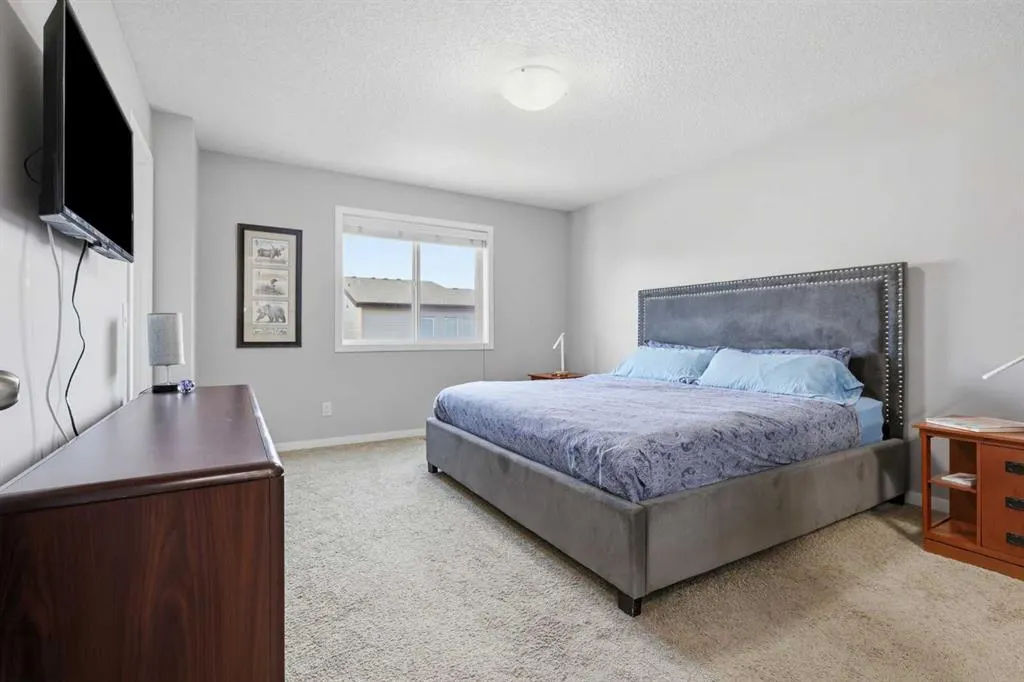 252 Walden Heights SE