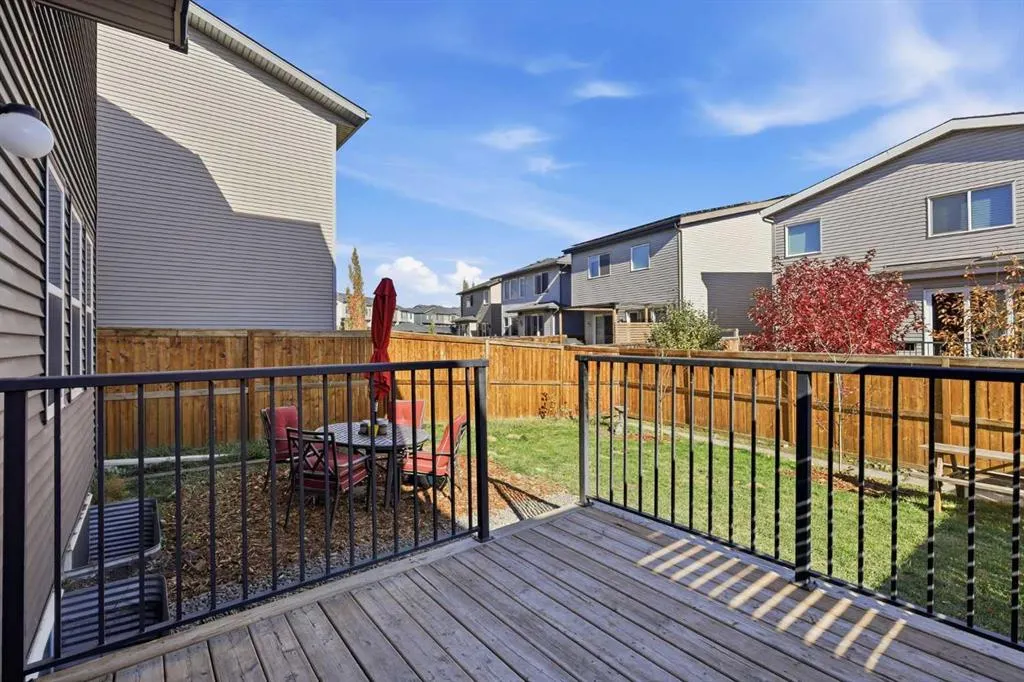 252 Walden Heights SE