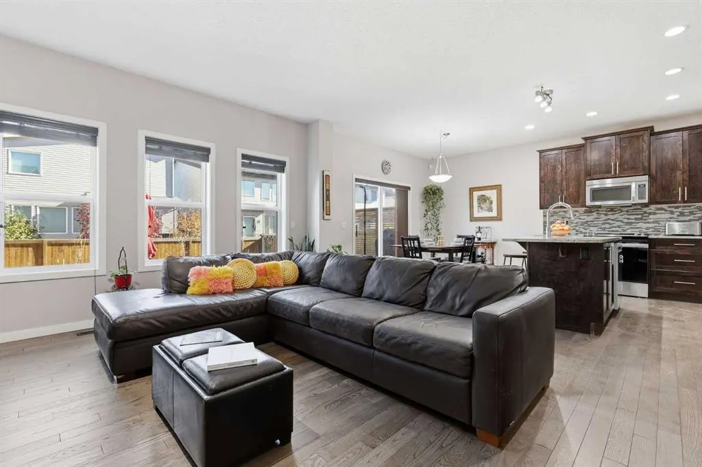 252 Walden Heights SE