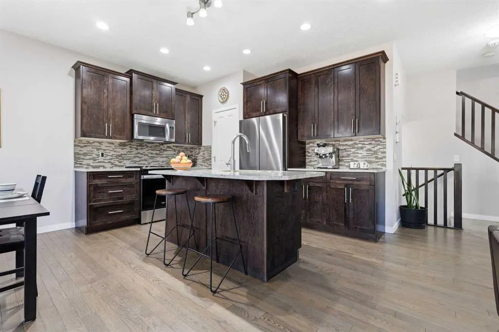 252 Walden Heights SE