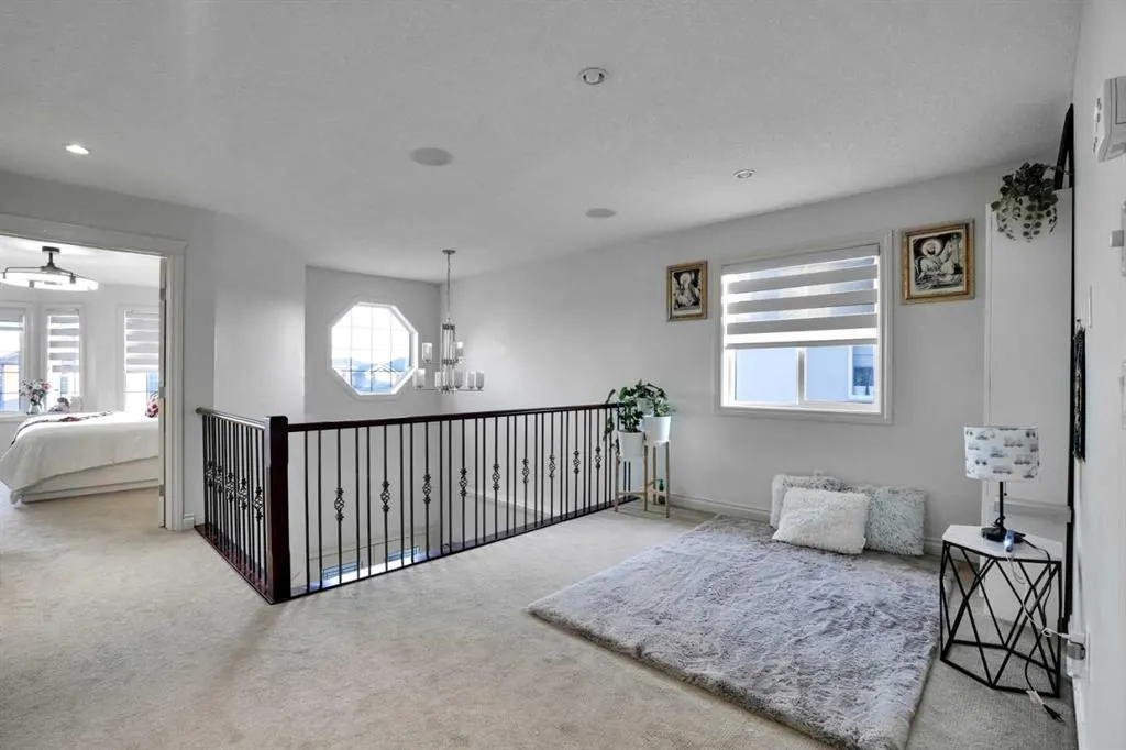 293 Saddlelake Drive NE