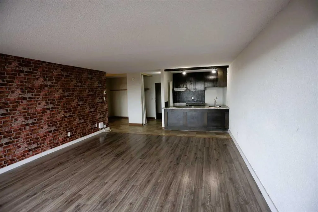 221 6 Avenue SE #2710