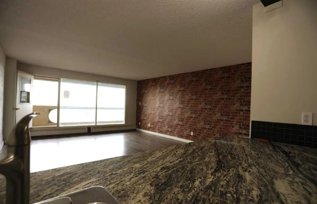 221 6 Avenue SE #2710