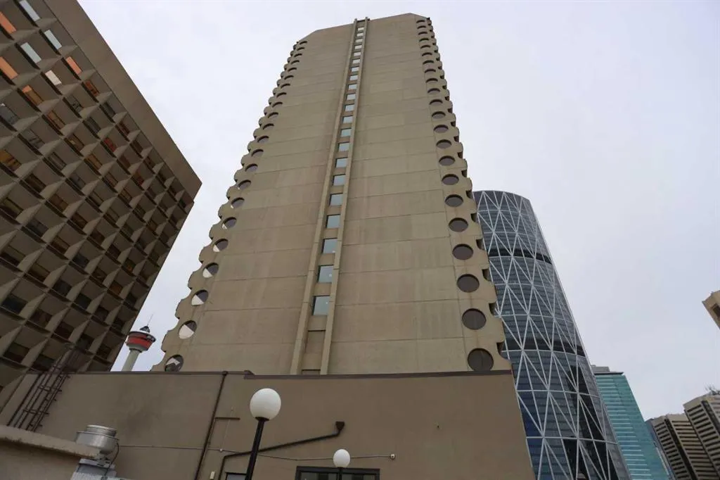 221 6 Avenue SE #2710
