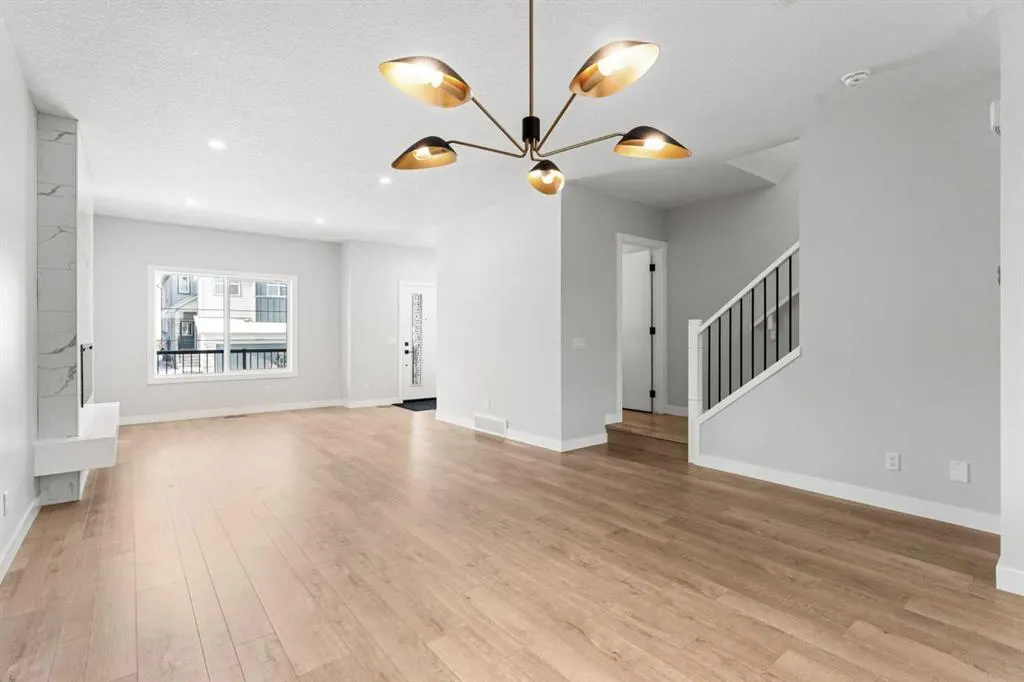 70 Versant View SW